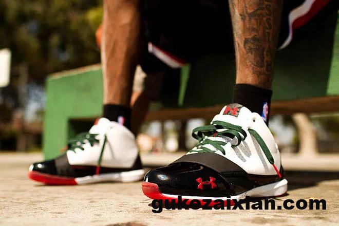 一年怒亏2个亿，库里和安德玛的“孽缘”