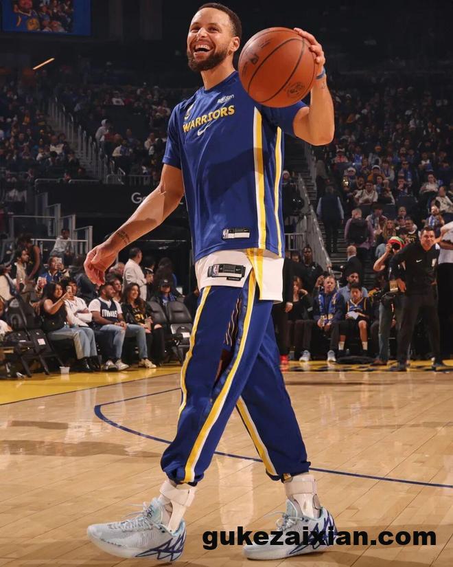 nimg-954 一年怒亏2个亿,库里和安德玛的“孽缘”